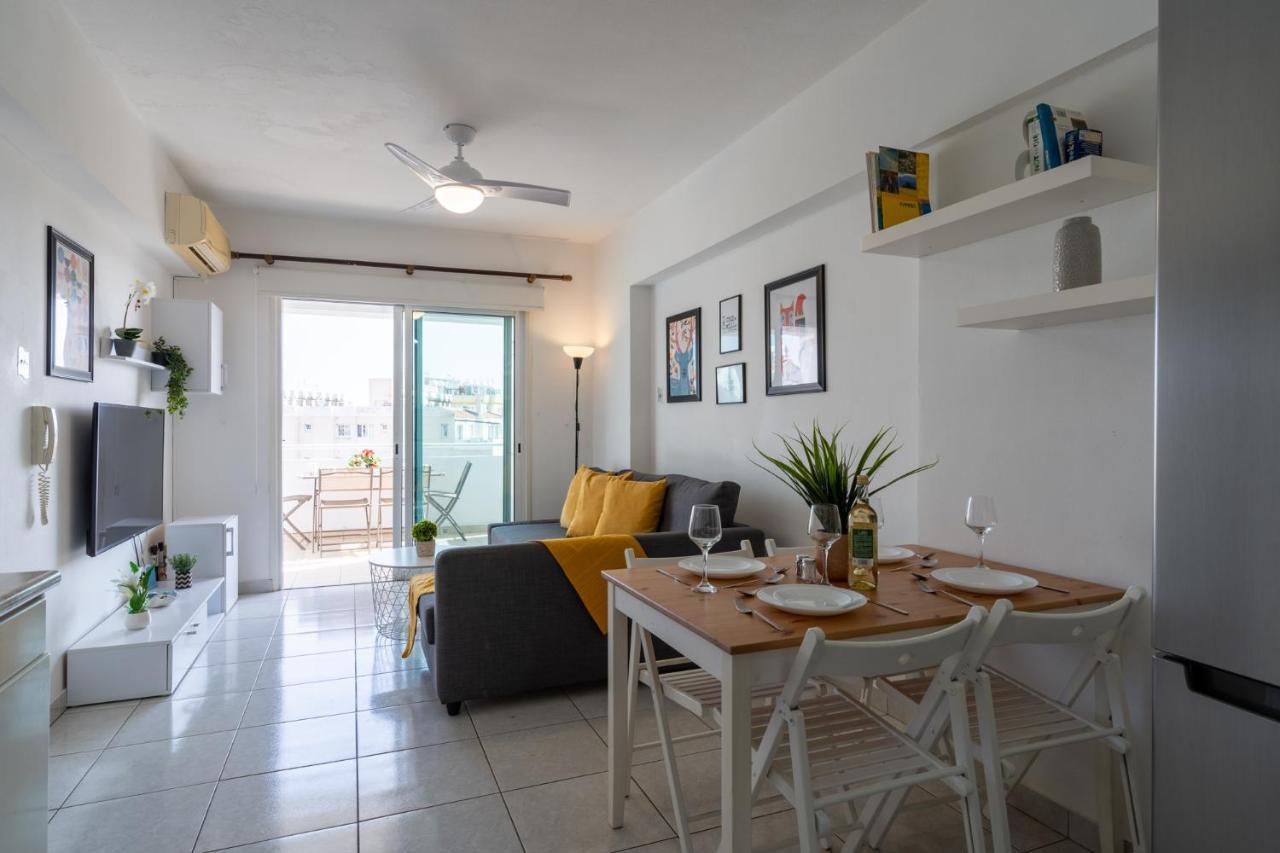 Anais 1-Bedroom Apartment In Mackenzie Larnaca Exterior photo